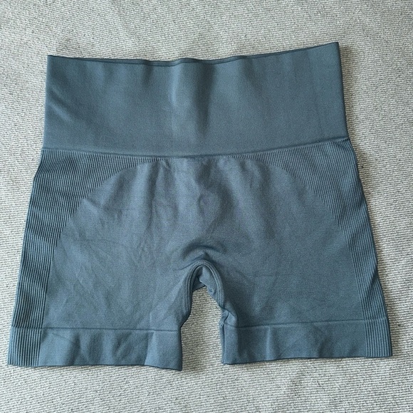 SET  Active Sculpflex Bike Shorts - Picture 3 of 12